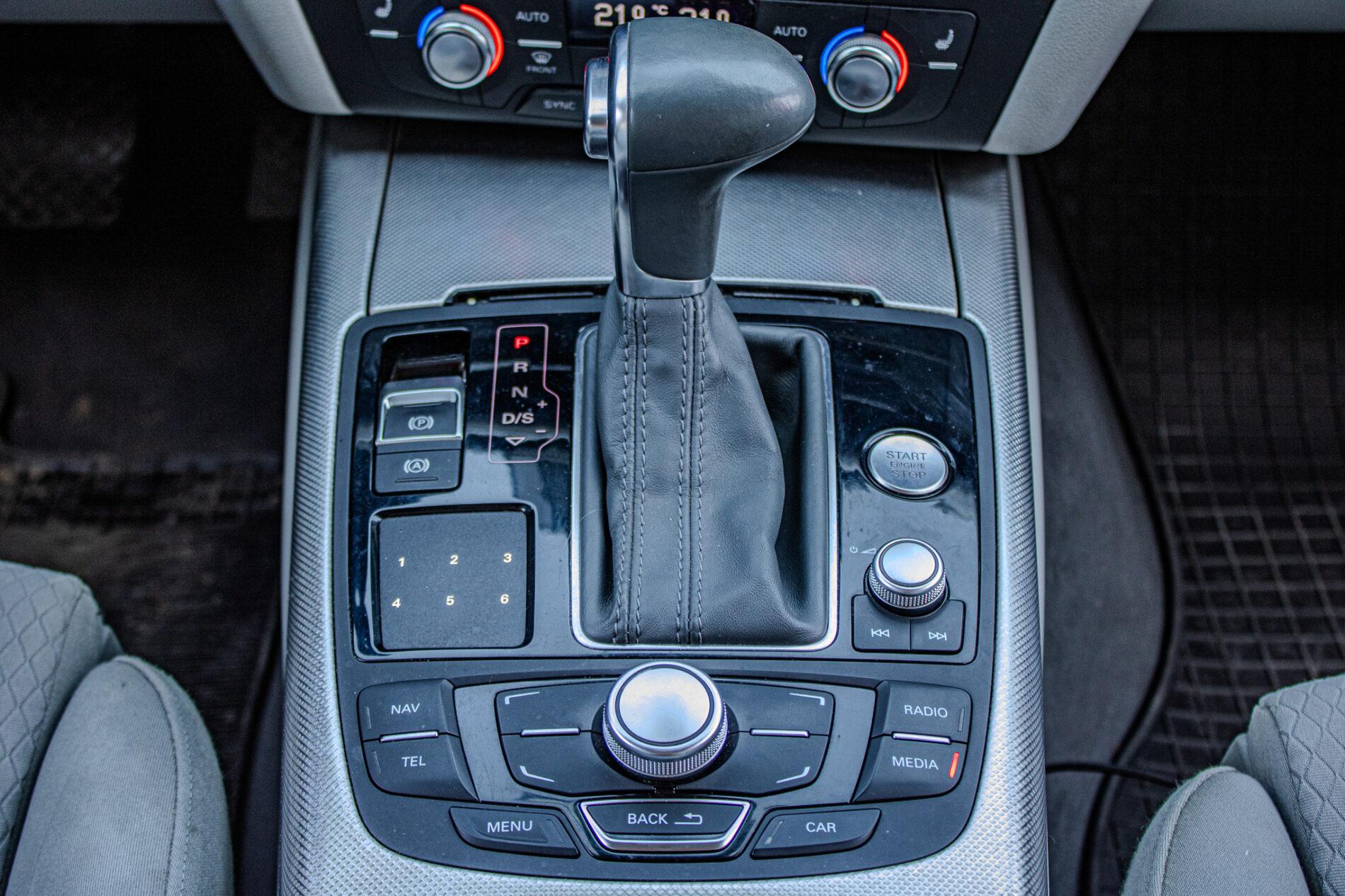 2015 AUDI A6, šedá kombi, 286 842 km