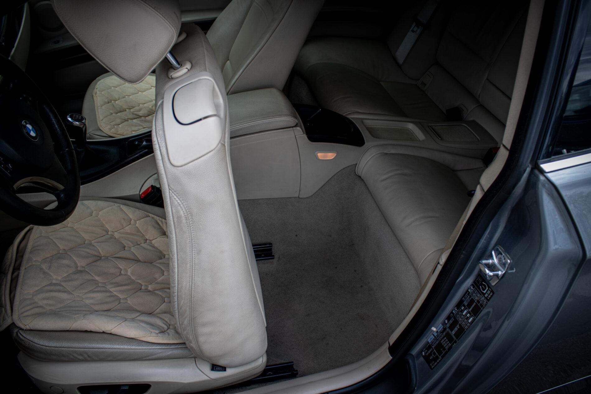 2008 BMW 325i, šedá kupé, 287 630 km