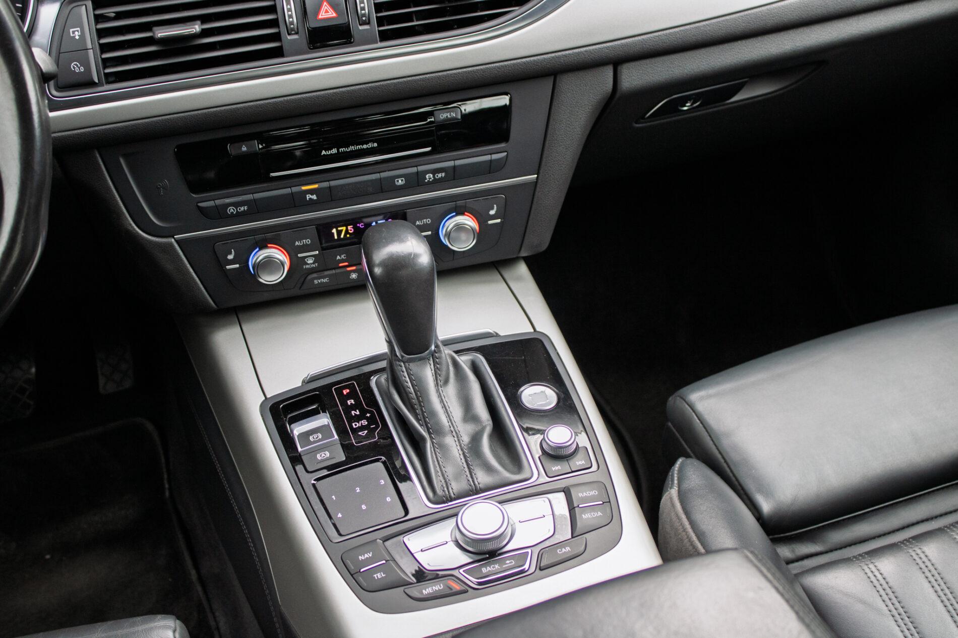 2016 AUDI A6, modrá sedan, 273 541 km