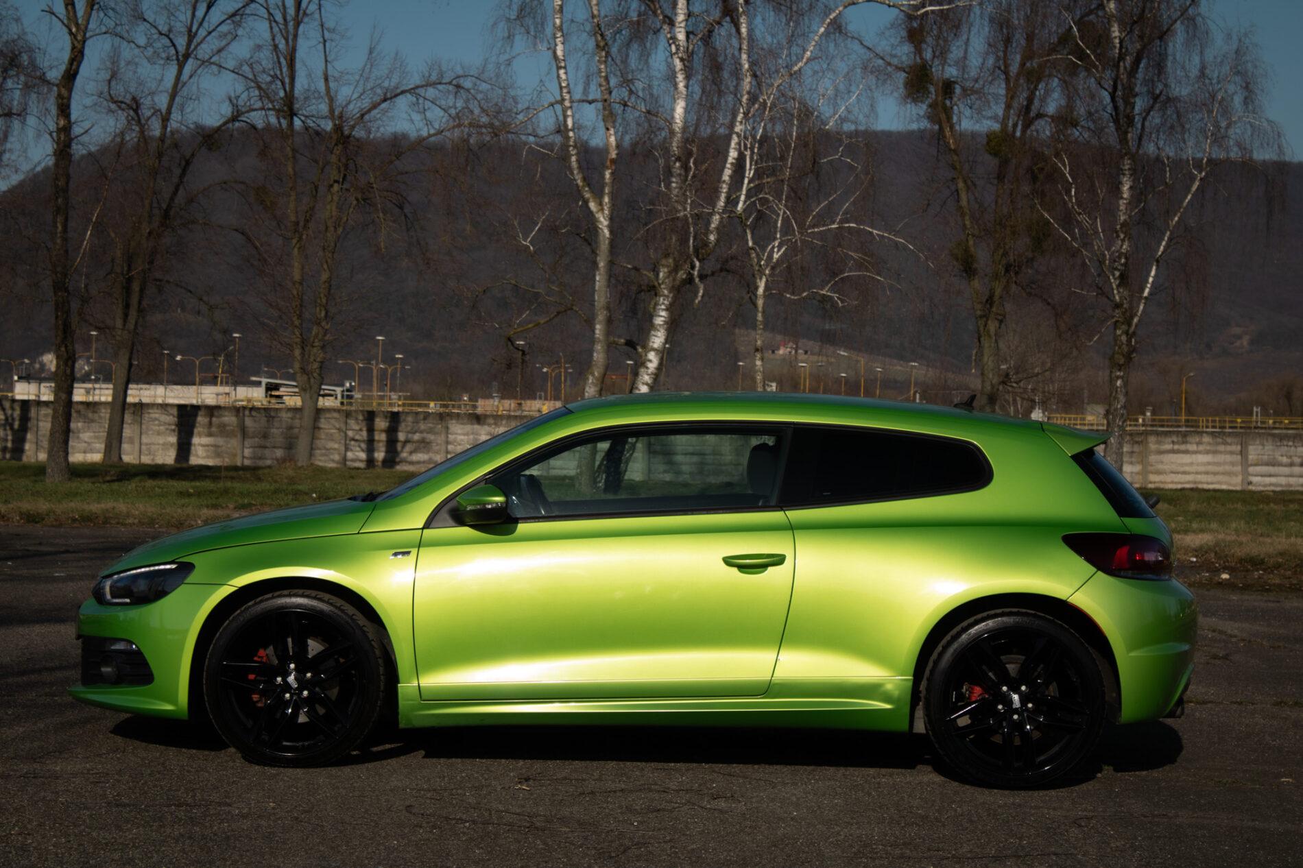 2010 Volkswagen Scirocco, zelená kupé, 144 946 km