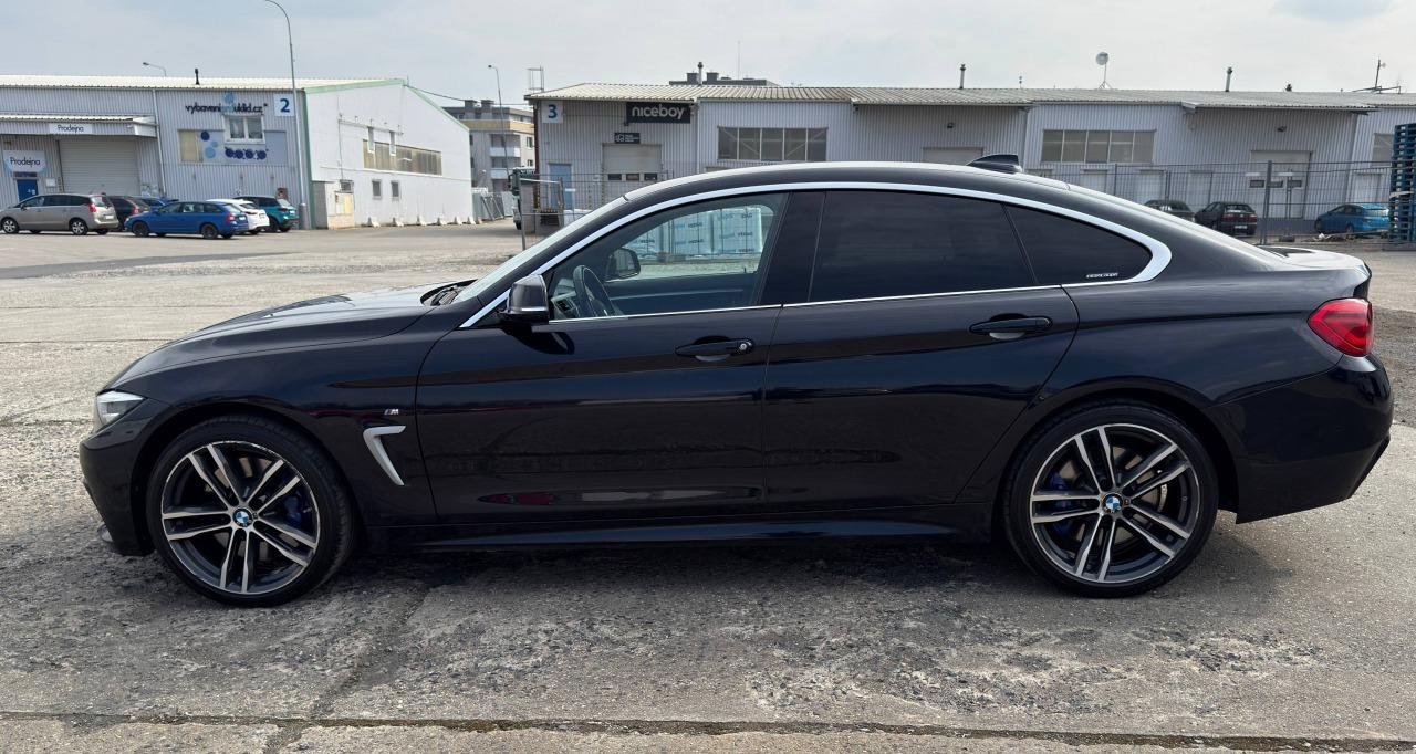 2019 BMW 440i, černá sedan, 115 000 km