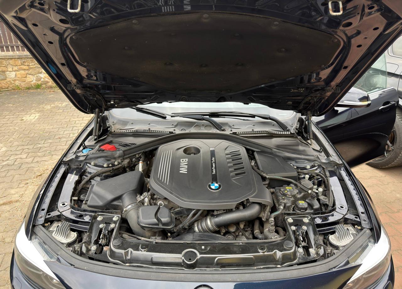 2019 BMW 440i, černá sedan, 115 000 km