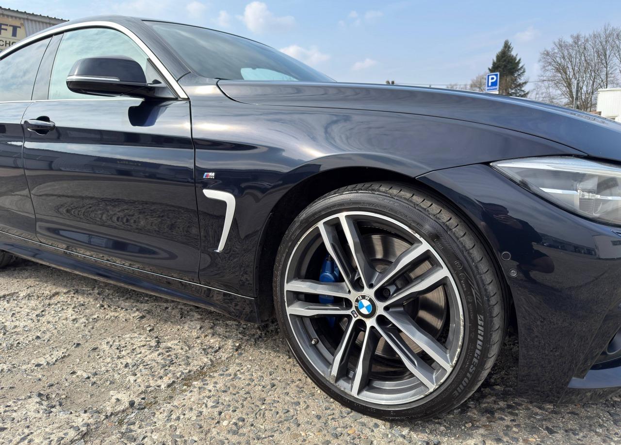 2019 BMW 440i, černá sedan, 115 000 km
