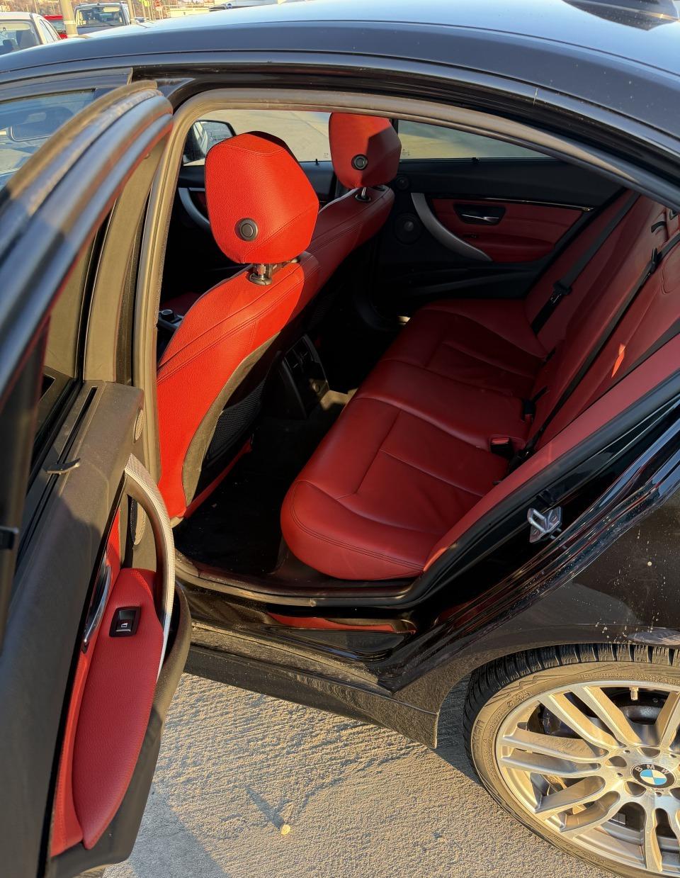 2017 BMW 340i, černá sedan, 191 000 km