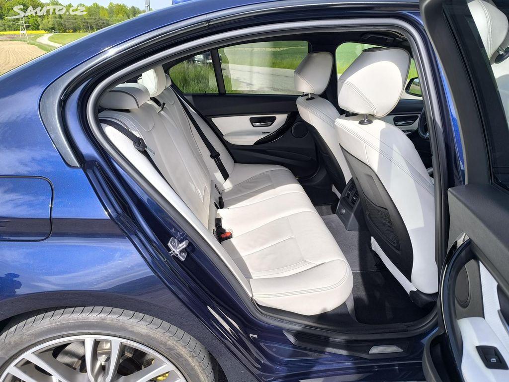 2014 BMW 335i, tmavě modrá sedan, 231 000 km