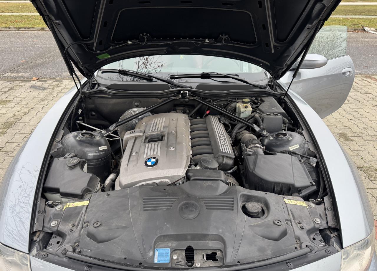 2006 BMW Z4, šedá kupé, 119 000 km