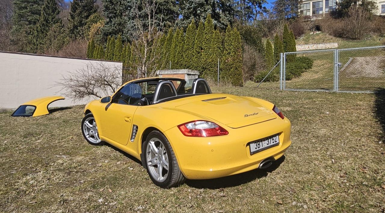 2007 Porsche Boxster, žlutá kabriolet, 55 000 km
