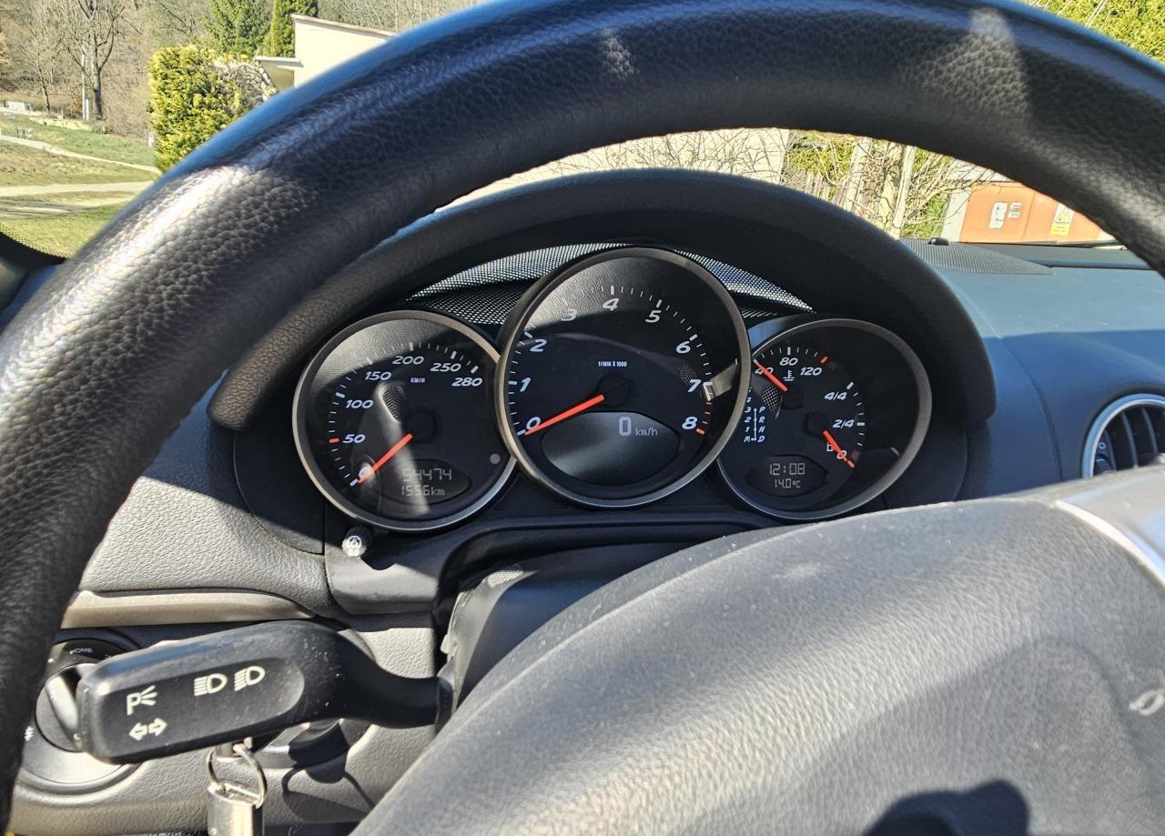 2007 Porsche Boxster, žlutá kabriolet, 55 000 km
