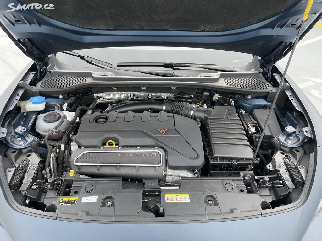 2022 Cupra Formentor VZ5, tmavě modrá hatchback, 51 000 km