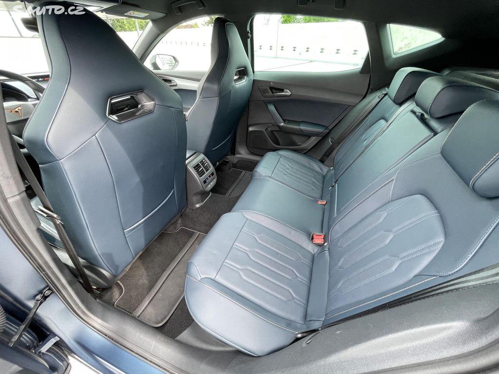 2022 Cupra Formentor VZ5, tmavě modrá hatchback, 51 000 km