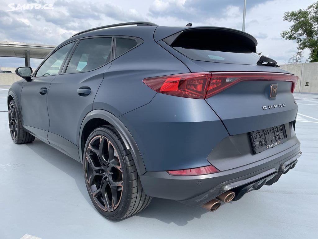 2022 Cupra Formentor VZ5, tmavě modrá hatchback, 51 000 km