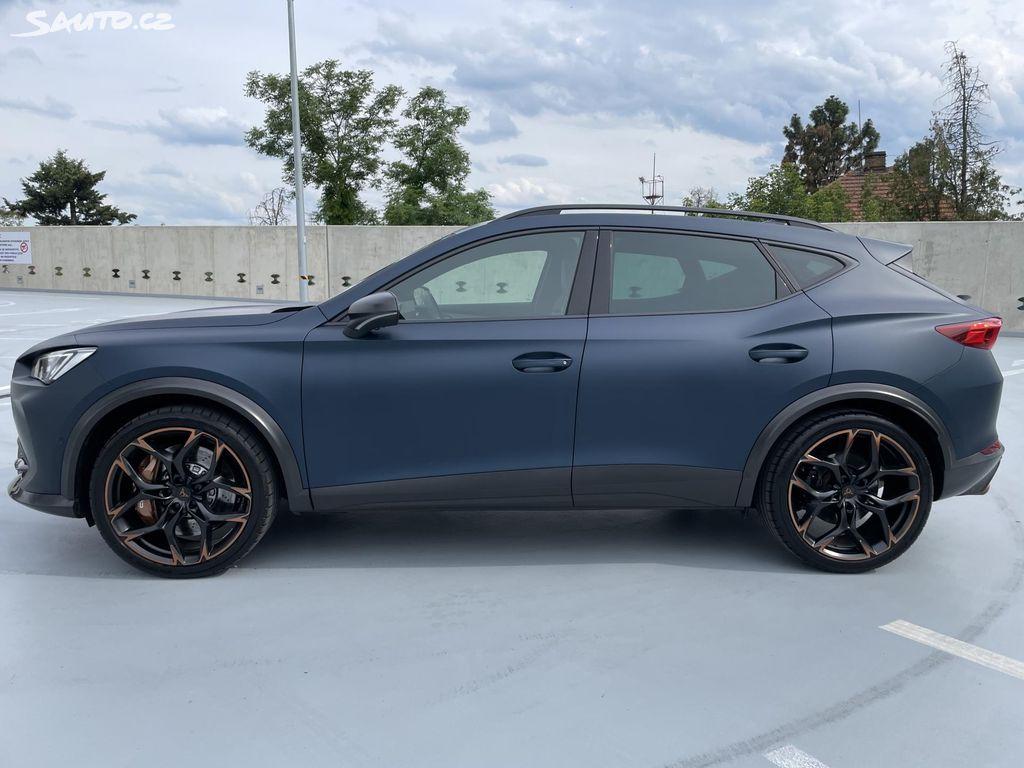 2022 Cupra Formentor VZ5, tmavě modrá hatchback, 51 000 km