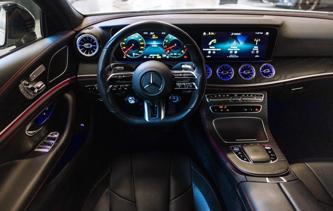 2022 Mercedes-Benz CLS 53 AMG, bílá sedan, 118 000 km