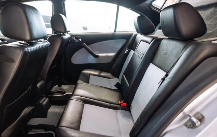 2002 Skoda Octavia RS, stříbrná sedan, 192 200 km