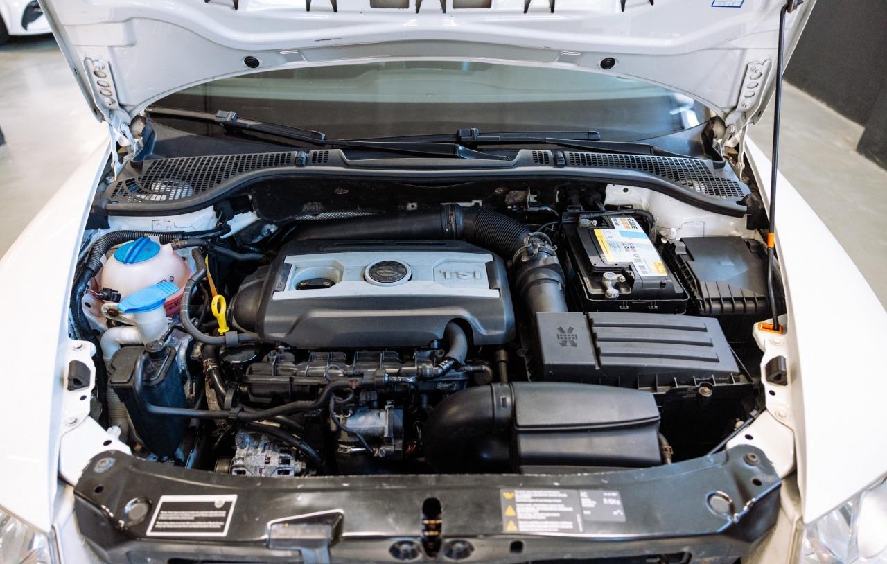 2009 Skoda Octavia RS, bílá kombi, 129 910 km