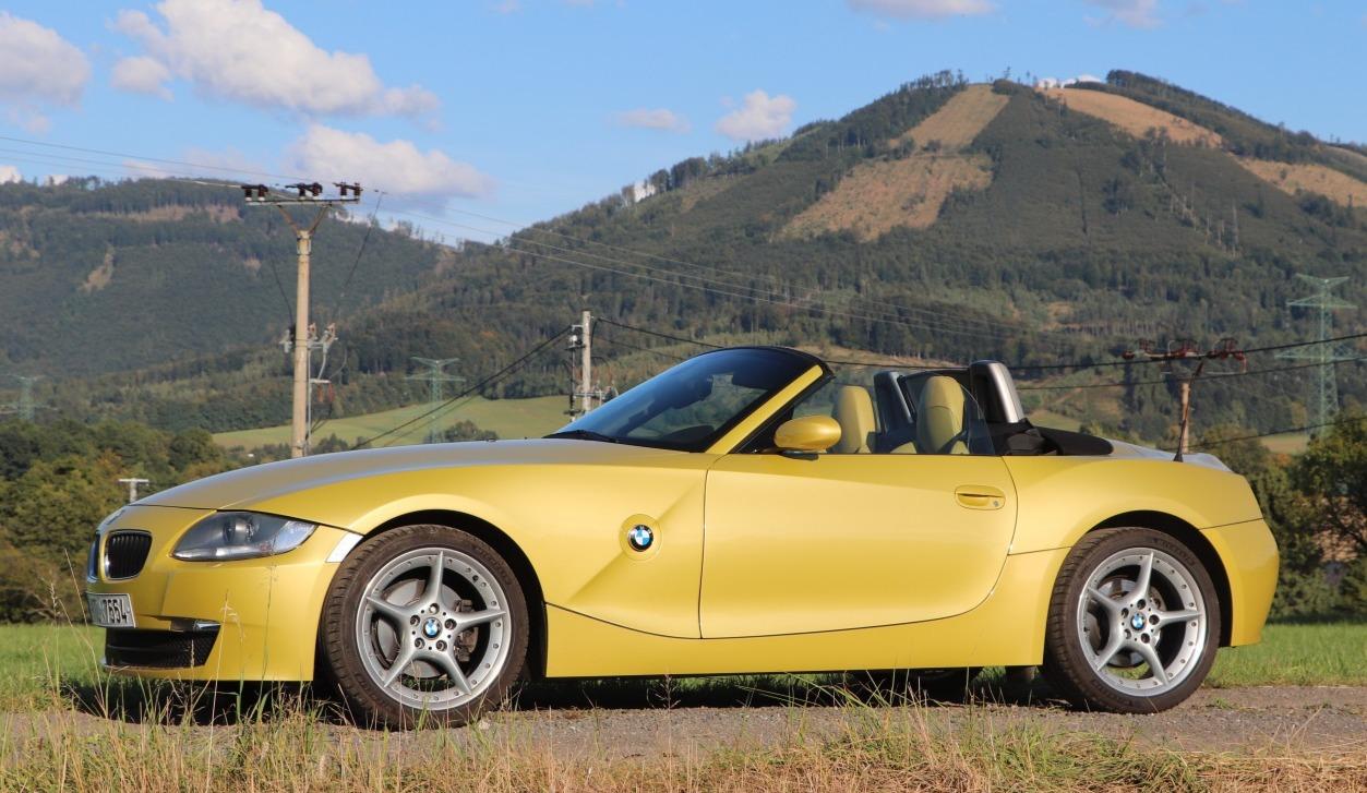 2006 BMW Z4, žlutá kabriolet, 44 256 km