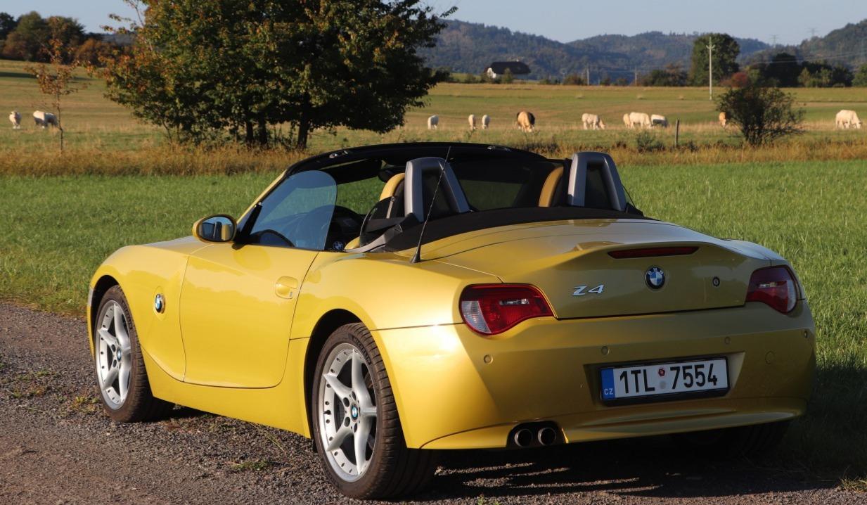 2006 BMW Z4, žlutá kabriolet, 44 256 km