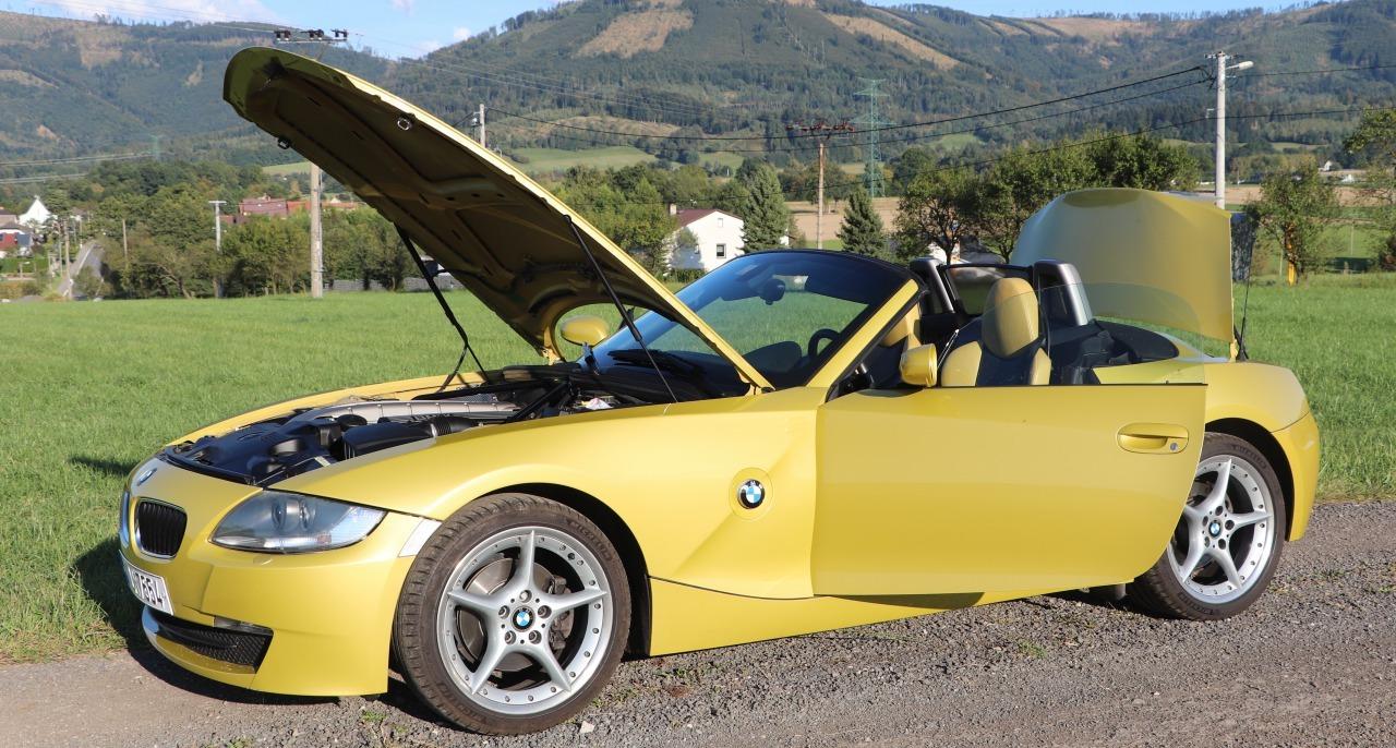 2006 BMW Z4, žlutá kabriolet, 44 256 km