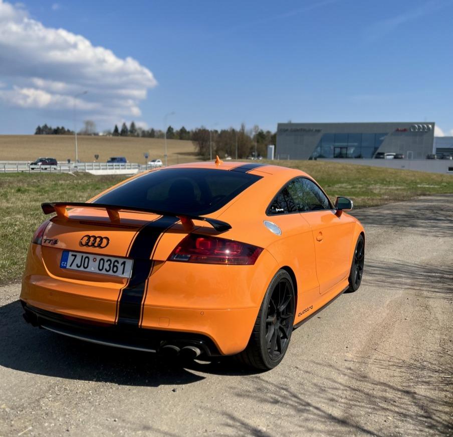 2009 AUDI TTS, oranžová kupé, 209 000 km