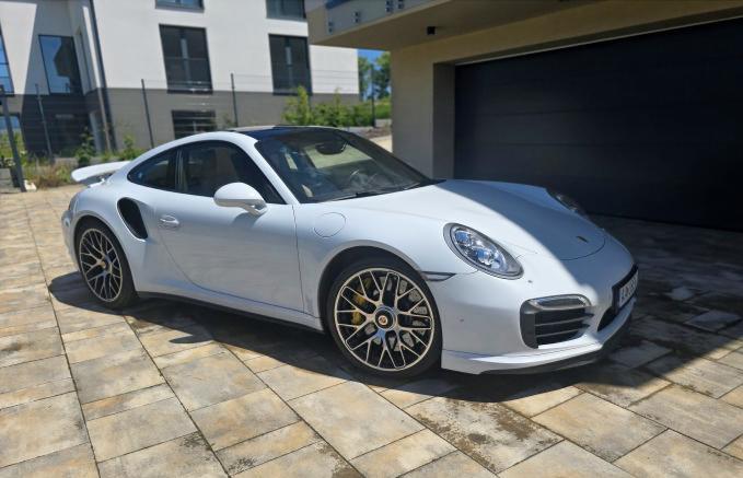 2014 Porsche 991 Turbo S, bílá kupé, 101 000 km