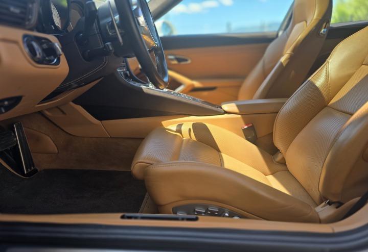 2014 Porsche 991 Turbo S, bílá kupé, 101 000 km