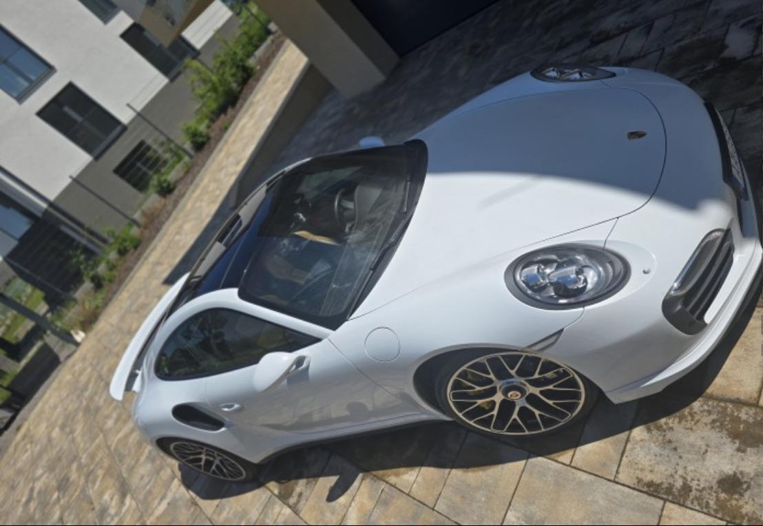 2014 Porsche 991 Turbo S, bílá kupé, 101 000 km