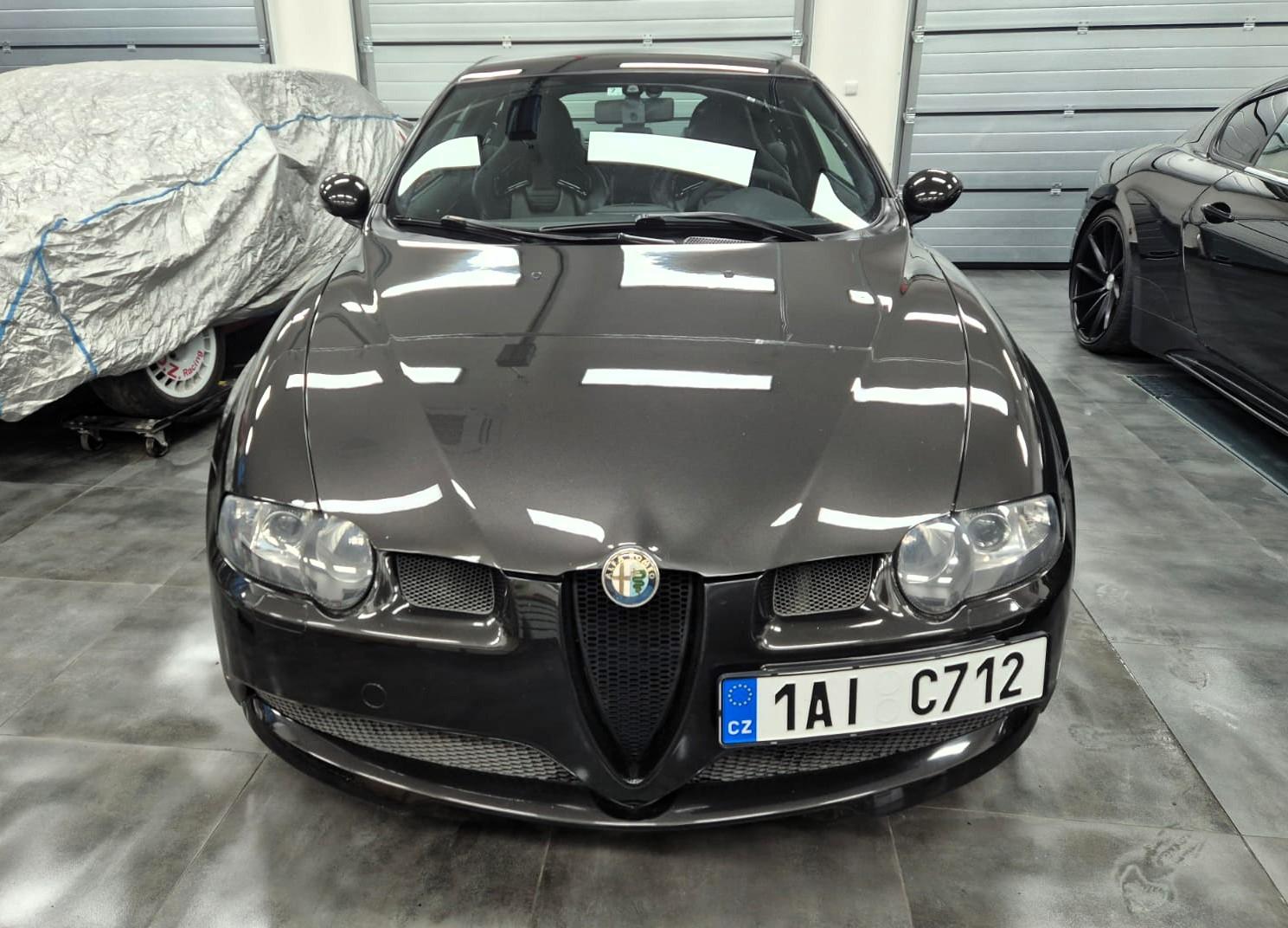 2003 Alfa Romeo 147GTA, černá hatchback, 111 000 km