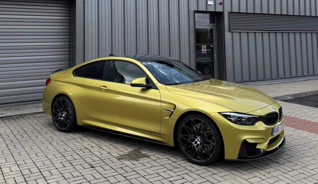 2017 BMW M4, žlutá kupé, 141 000 km