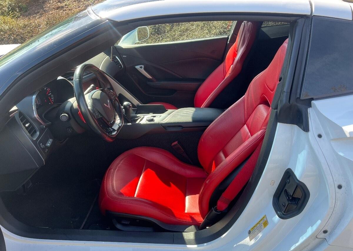 2016 Chevrolet Corvette Z06, bílá kupé, 47 800 km