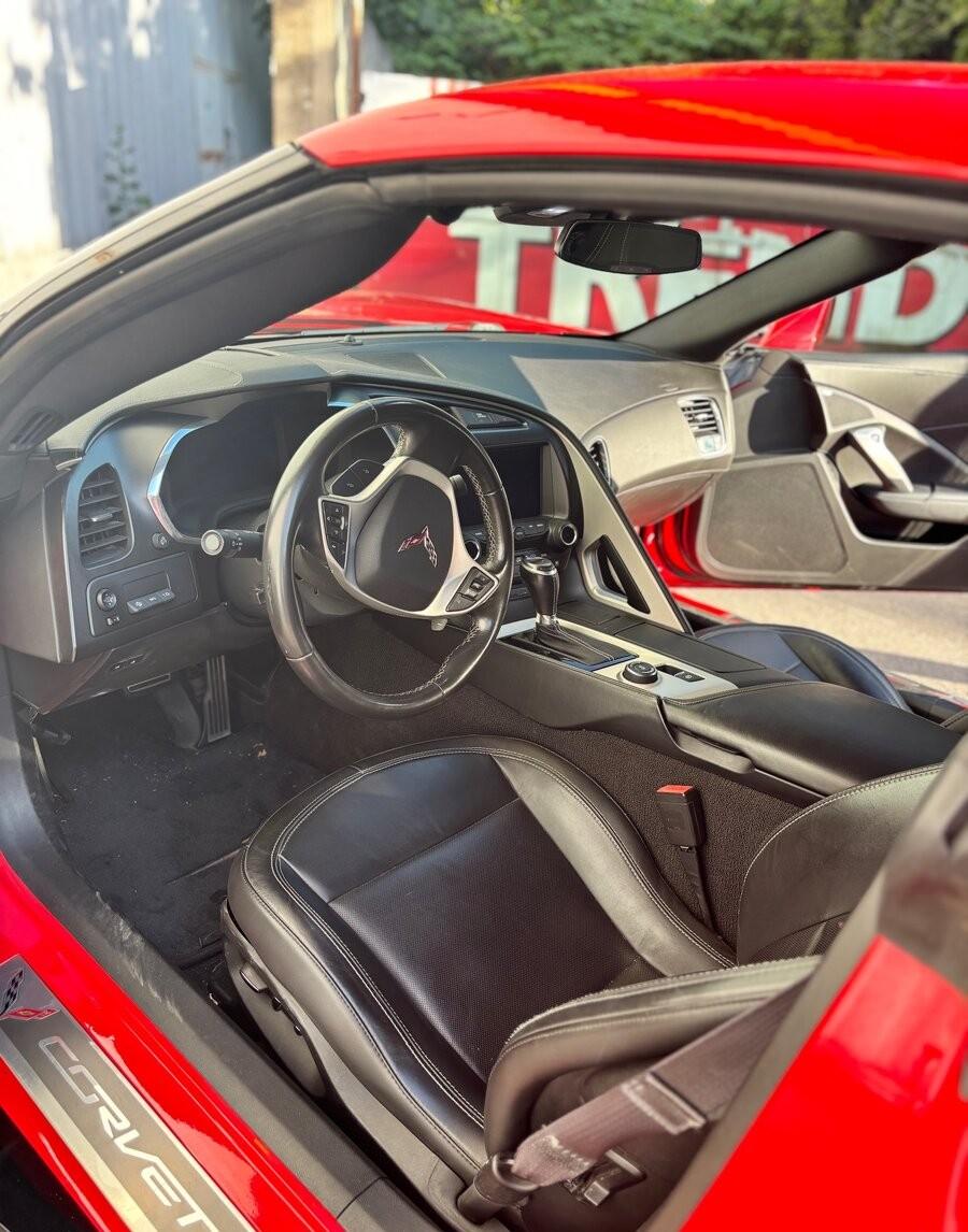 2014 Chevrolet Corvette, červená kupé, 100 000 km