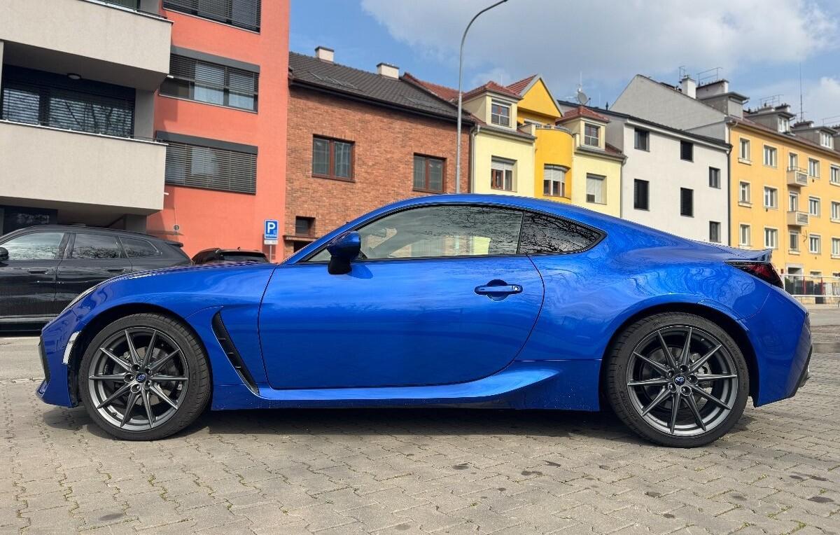 2023 Subaru BRZ, modrá kupé, 8 230 km