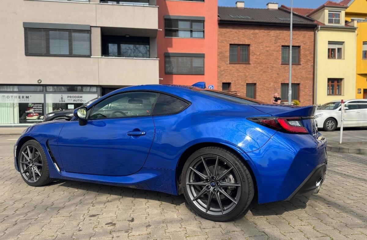 2023 Subaru BRZ, modrá kupé, 8 230 km