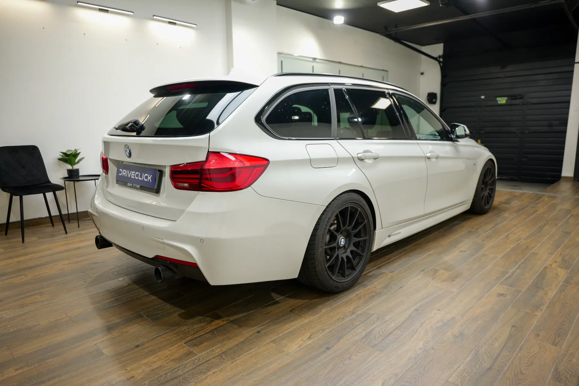 2017 BMW 340i Stage 3 - 418kW, bílá kombi, 85 000 km