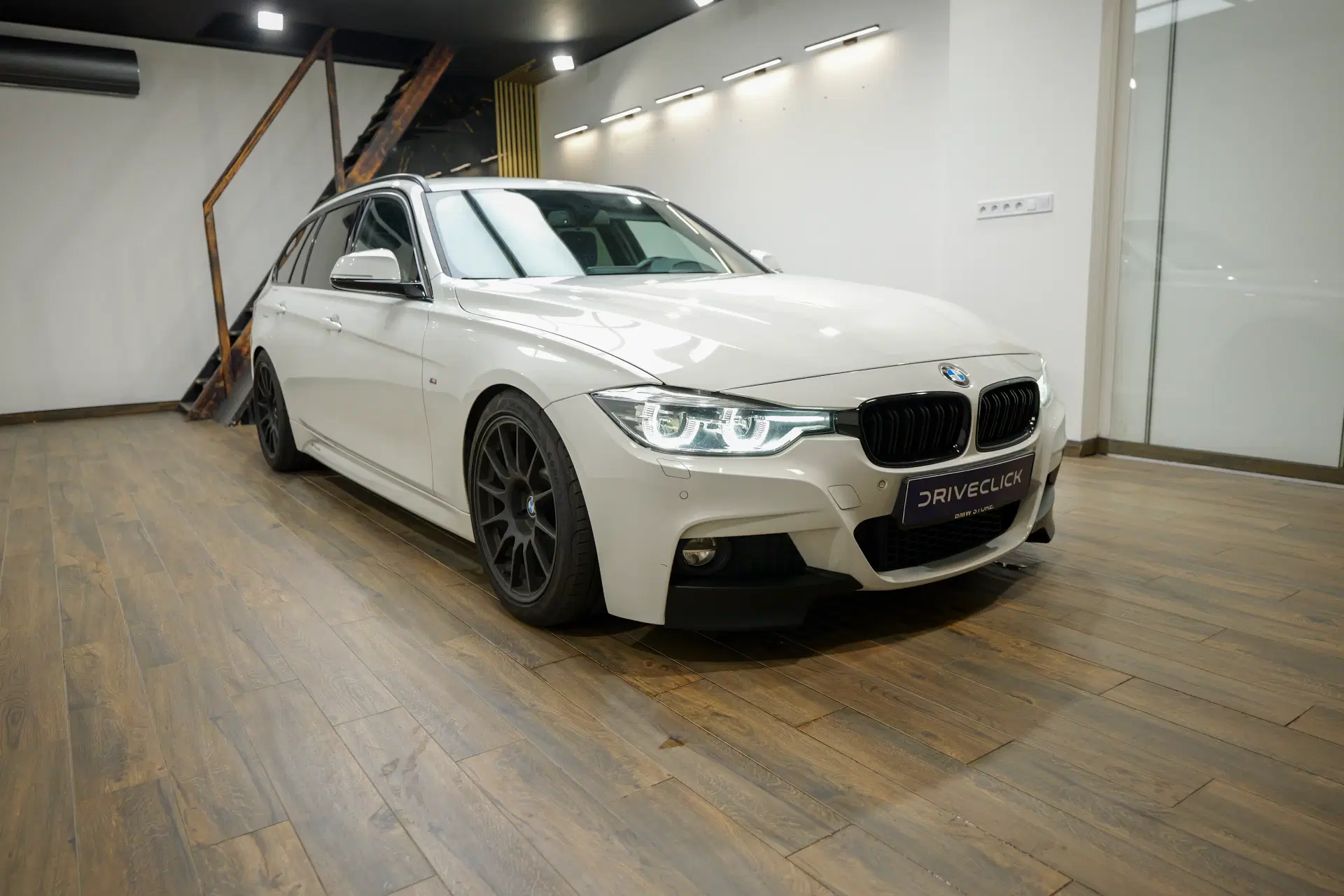 2017 BMW 340i Stage 3 - 418kW, bílá kombi, 85 000 km