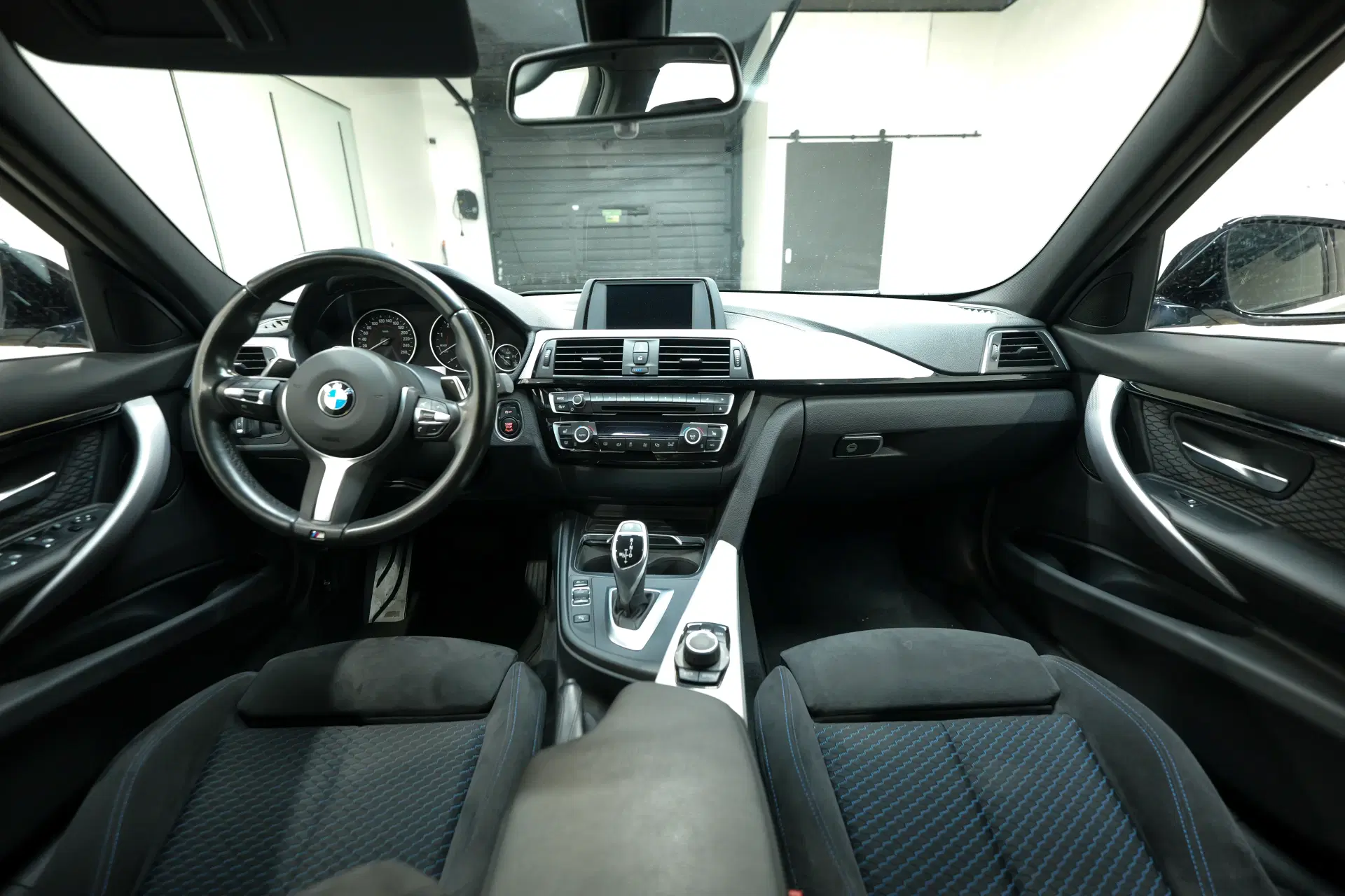 2017 BMW 340i Stage 3 - 418kW, bílá kombi, 85 000 km