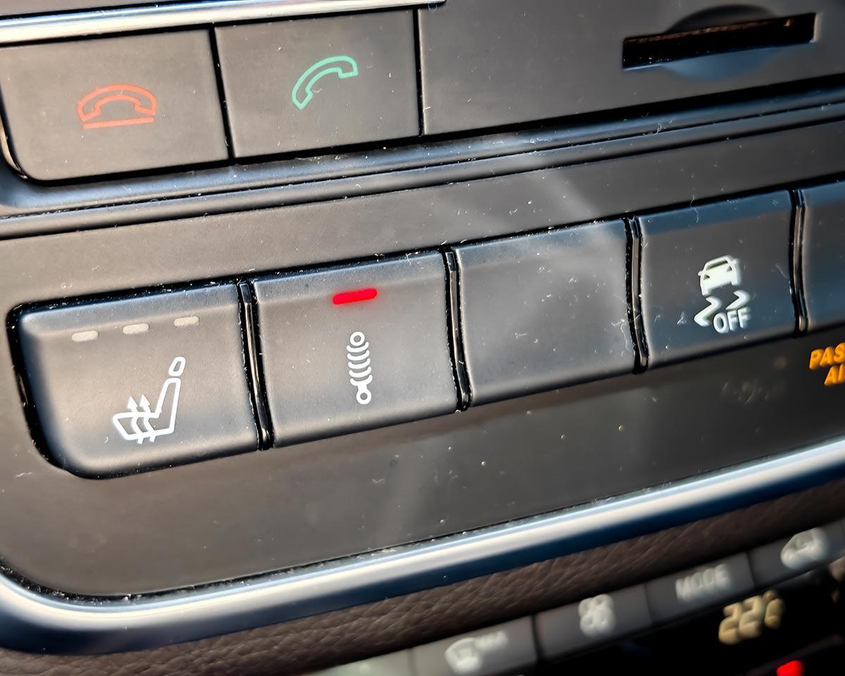 2016 Mercedes-Benz GLA 45 AMG AMG Performance, černá hatchback, 124 000 km