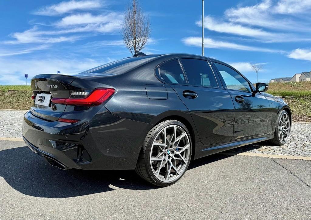 2020 BMW M340i, černá sedan, 101 316 km