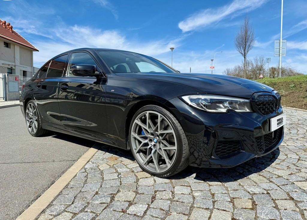 2020 BMW M340i, černá sedan, 101 316 km